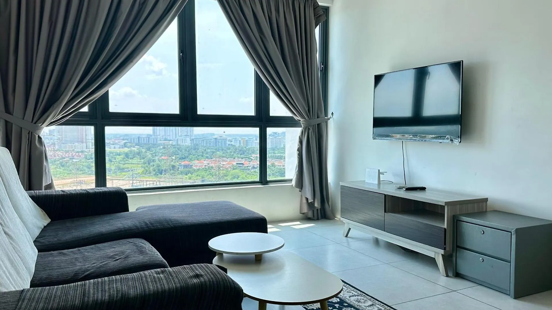 Meritus Residensi Perai 3B2R Apartment 0*,  Malaysia